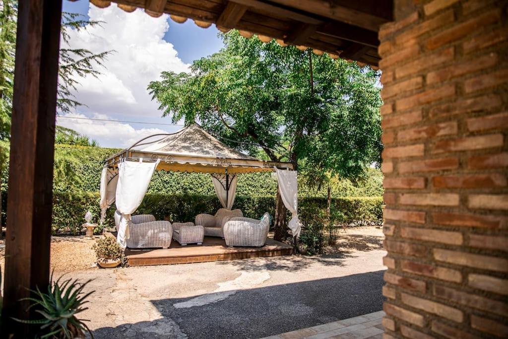 Villa Laoconte Piscina, Jacuzzi E Biliardo Canicatti Luaran gambar