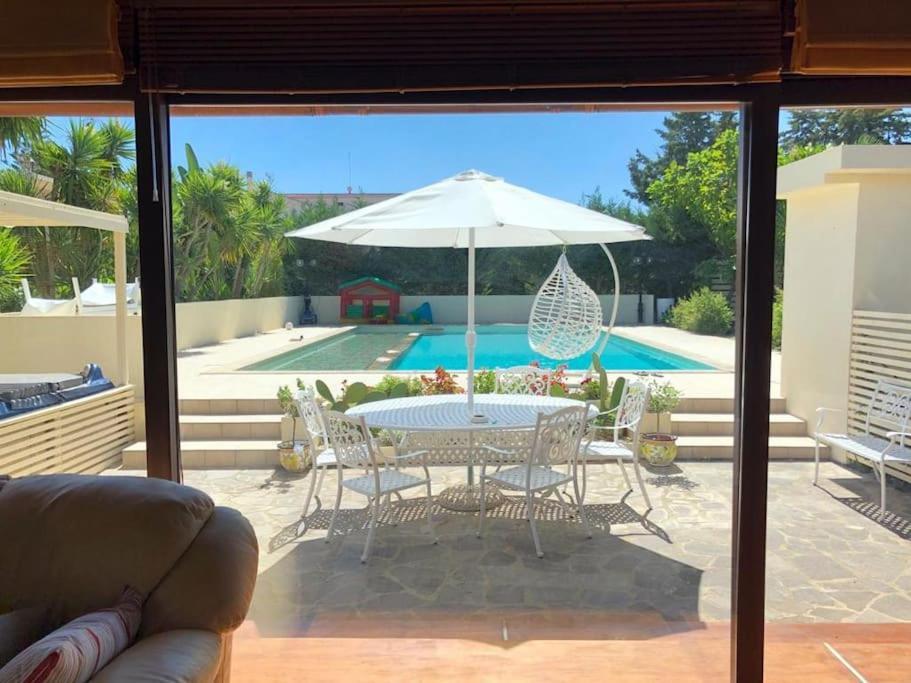 Villa Laoconte Piscina, Jacuzzi E Biliardo Canicatti Luaran gambar